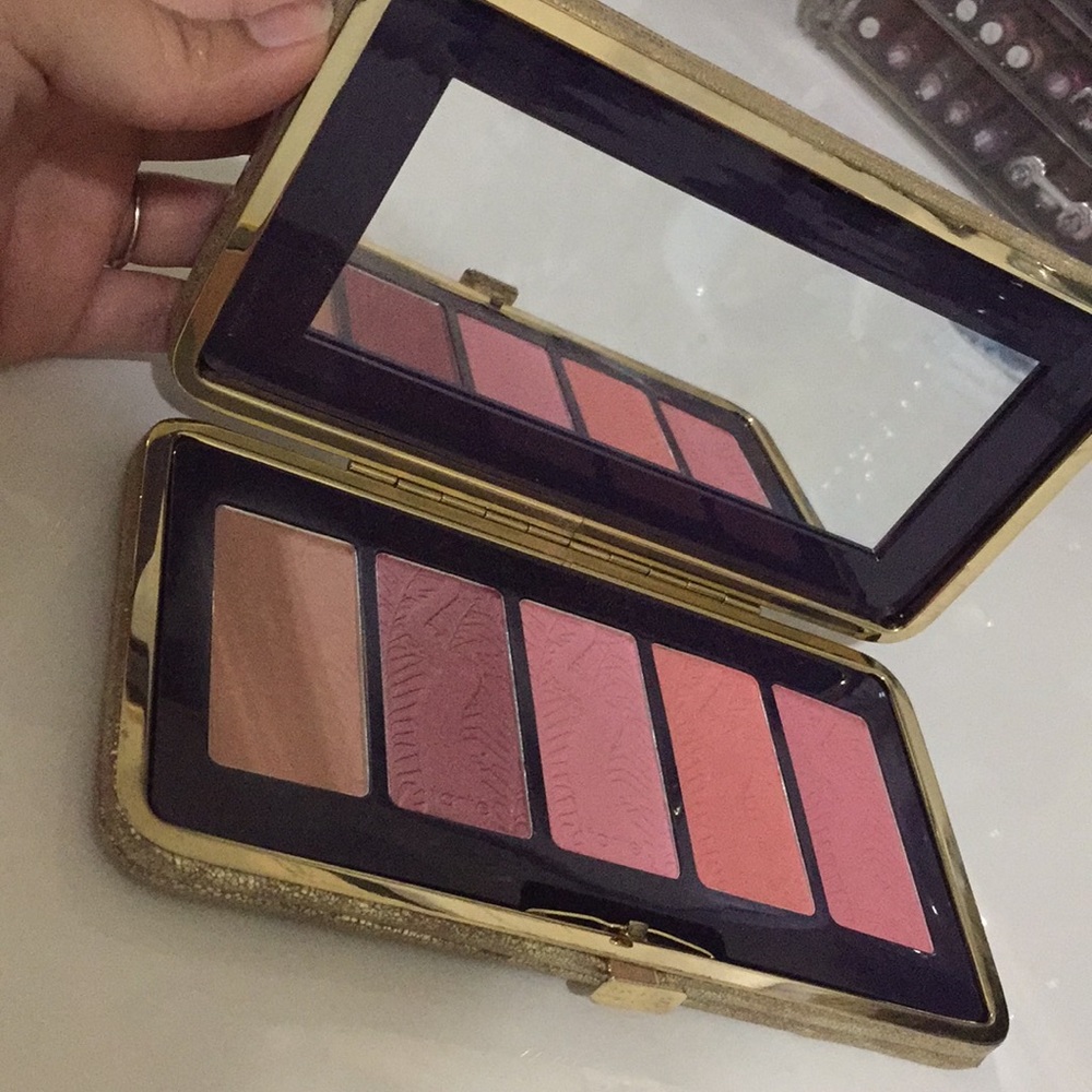 Tarte limited edition blush pallet